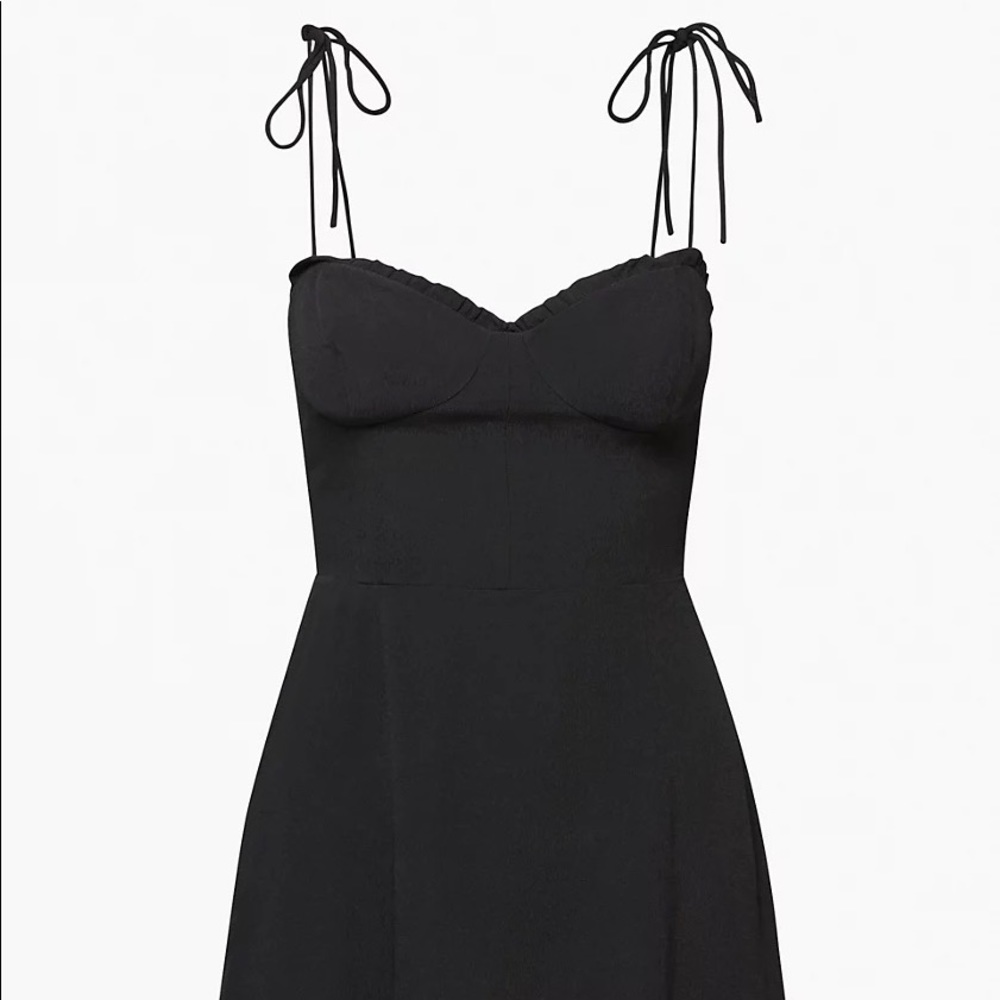Aritzia fable dress size 8